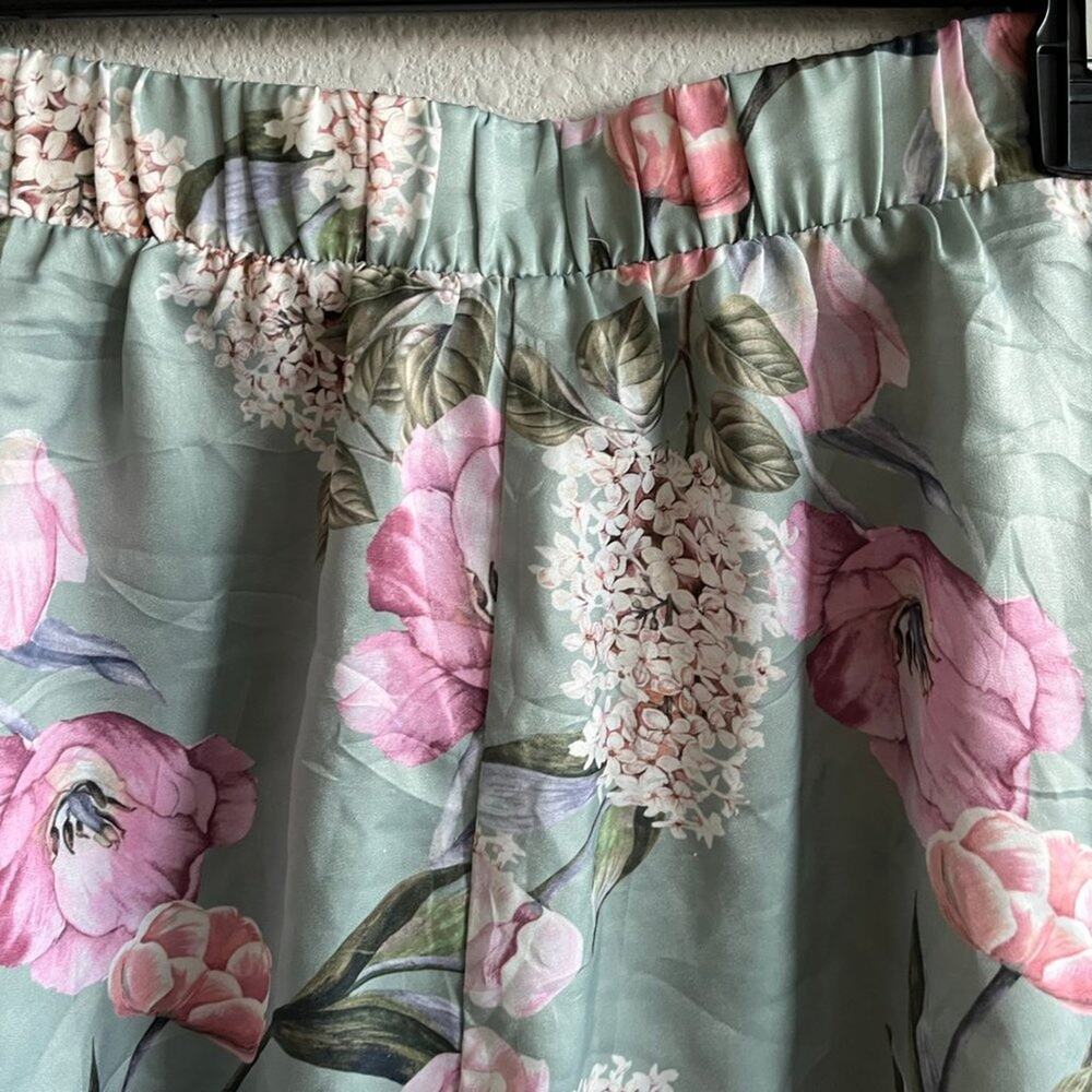 Show Me Your Mumu Women's Bobbi Printed Shorts Size L - Picture 8 of 11